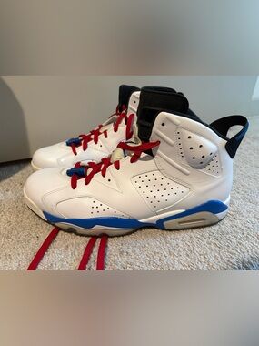 Nike Air Jordan 6 Retro Basketball Sneakers Men 12 White Sport Blue used